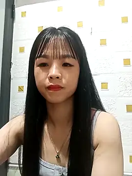 Snapshot of Su_symeo chatting on October 23, 2025, 10:52 pm Su symeo online show from October 23, 2025, 10:52 pm