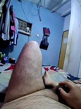 Snapshot of latinooso chatting on November 6, 2025, 5:52 am latinooso online show from November 6, 2025, 5:52 am