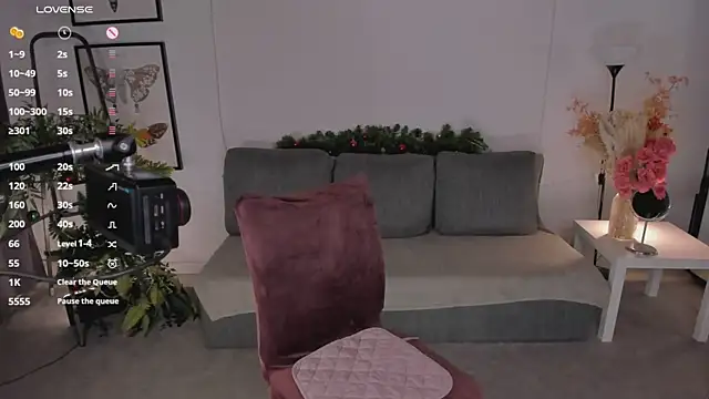 Erika Kim online show from December 23, 2025, 7:39 am