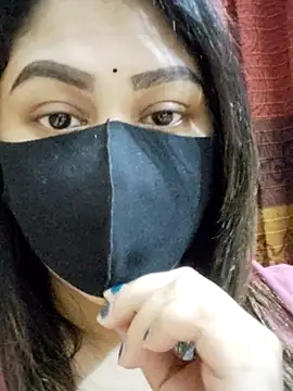 Snapshot of Tanha18 chatting on October 13, 2025, 1:00 pm Tanha18 online show from October 13, 2025, 1:00 pm