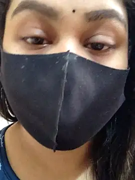 Snapshot of Tanha18 chatting on October 16, 2025, 8:26 am Tanha18 online show from October 16, 2025, 8:26 am