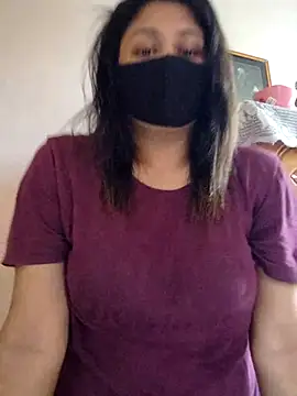 Snapshot of Tanha18 chatting on October 18, 2025, 7:31 am Tanha18 online show from October 18, 2025, 7:31 am