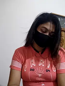 Snapshot of Tanha18 chatting on October 18, 2025, 7:36 pm Tanha18 online show from October 18, 2025, 7:36 pm