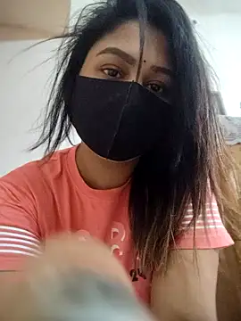 Snapshot of Tanha18 chatting on October 19, 2025, 7:42 am Tanha18 online show from October 19, 2025, 7:42 am