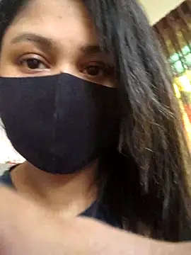 Snapshot of Tanha18 chatting on October 20, 2025, 7:42 am Tanha18 online show from October 20, 2025, 7:42 am