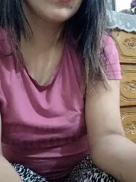 Snapshot of Tanha18 chatting on November 15, 2025, 10:12 am Tanha18 online show from November 15, 2025, 10:12 am