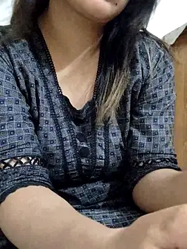 Snapshot of Tanha18 chatting on November 24, 2025, 7:24 pm Tanha18 online show from November 24, 2025, 7:24 pm