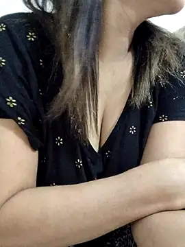 Snapshot of Tanha18 chatting on November 26, 2025, 8:59 am Tanha18 online show from November 26, 2025, 8:59 am