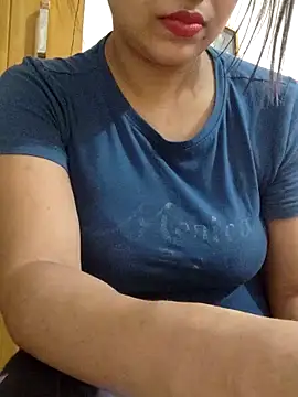 Snapshot of Tanha18 chatting on November 28, 2025, 6:38 am Tanha18 online show from November 28, 2025, 6:38 am