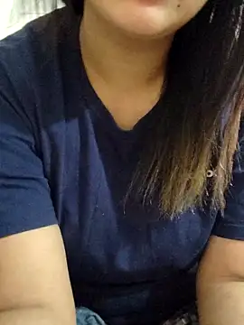 Snapshot of Tanha18 chatting on November 30, 2025, 7:23 am Tanha18 online show from November 30, 2025, 7:23 am