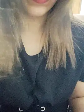 Tanha18 online show from February 24, 2026, 4:27 pm