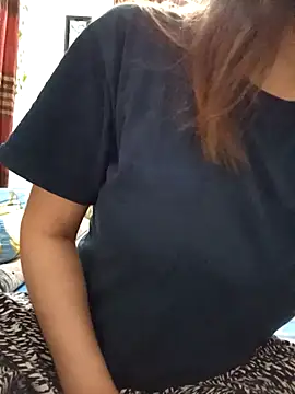 Tanha18 online show from April 9, 2026, 12:43 pm