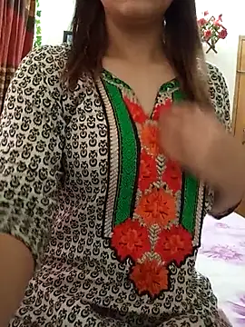 Tanha18 online show from May 25, 2026, 5:13 am