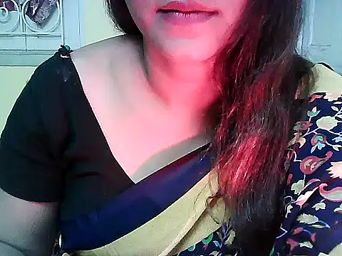 Snapshot of Model_Srinika chatting on October 26, 2025, 10:10 am Model Srinika online show from October 26, 2025, 10:10 am