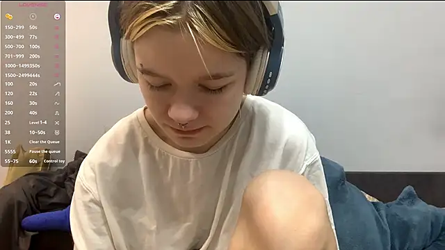 LorRebak online show from November 4, 2025, 10:25 am