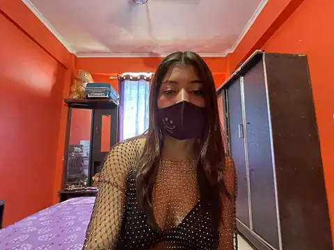 HOT HONEY10 online show from April 8, 2026, 4:23 am