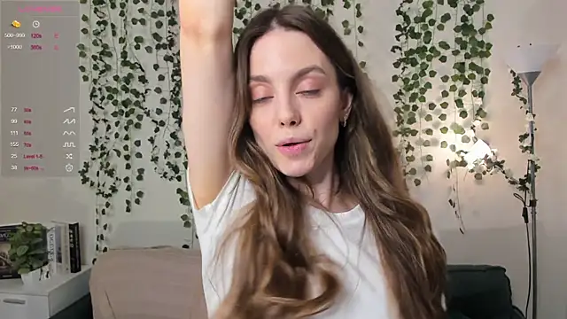 Snapshot of sweet_and_flirt chatting on October 28, 2025, 7:23 am sweet and flirt online show from October 28, 2025, 7:23 am