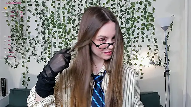 Snapshot of sweet_and_flirt chatting on November 9, 2025, 7:39 am sweet and flirt online show from November 9, 2025, 7:39 am