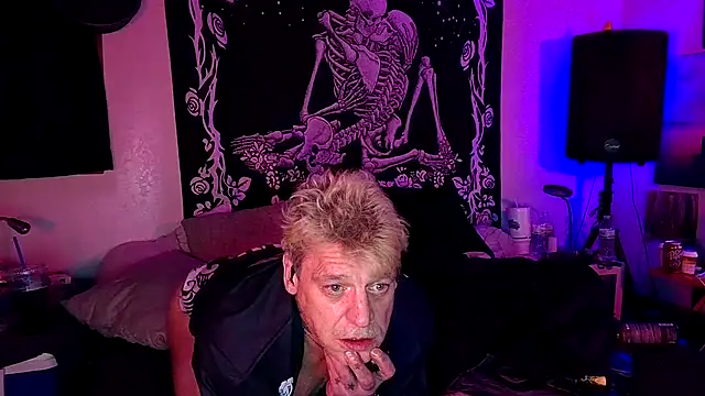 whitehole4bbc252 online show from April 4, 2026, 8:34 am