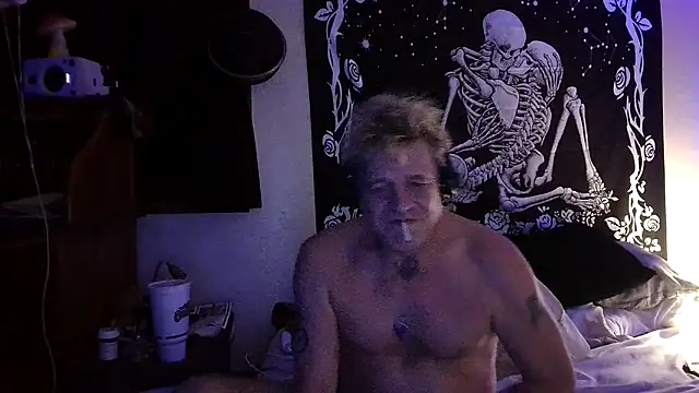 whitehole4bbc252 online show from April 21, 2026, 2:04 am