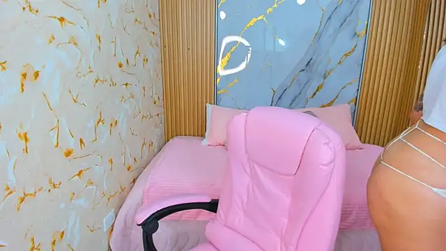 Snapshot of GenesisBlaze chatting on November 9, 2025, 6:50 pm GenesisBlaze online show from November 9, 2025, 6:50 pm