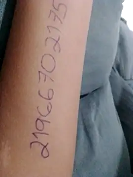 Camilanifeta online show from March 25, 2026, 9:37 am