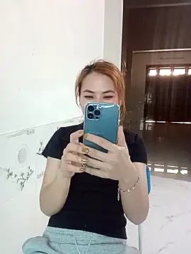 Labi2k online show from November 24, 2025, 8:58 am