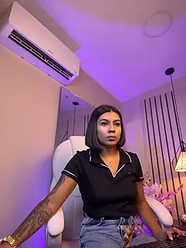 AlyssaRay online show from April 2, 2026, 11:41 am