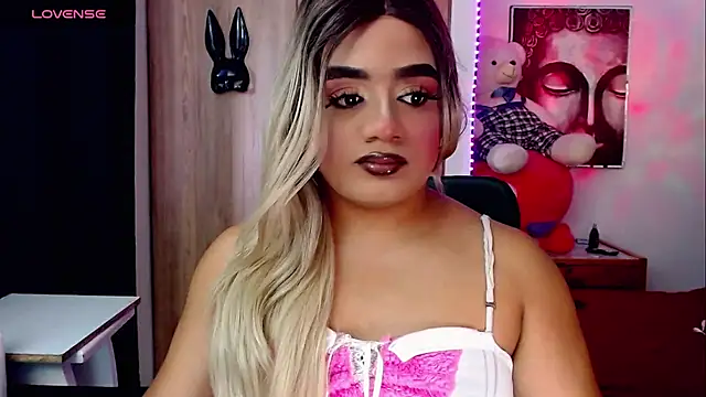 Sofiabigcock22 online show from October 15, 2025, 11:54 am