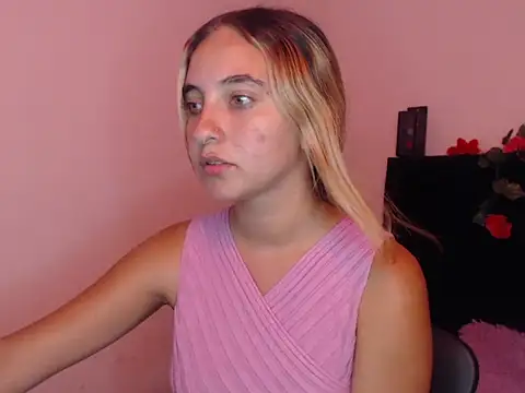 mandyy petite online show from October 14, 2025, 8:09 pm