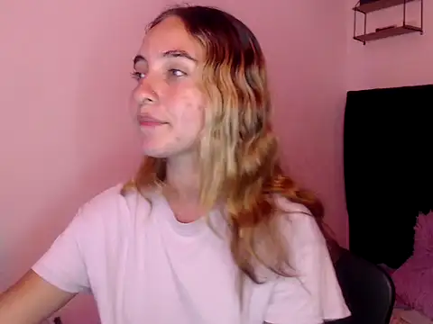 mandyy petite online show from November 7, 2025, 5:18 am