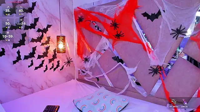 EvaBloom   online show from November 3, 2025, 9:38 pm