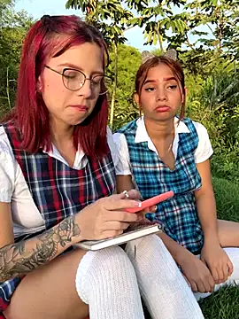 Snapshot of l0lita_sweet chatting on October 27, 2025, 10:14 pm l0lita sweet online show from October 27, 2025, 10:14 pm