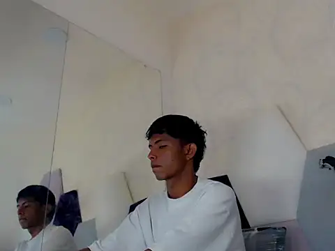 Snapshot of Mick_storm chatting on November 5, 2025, 6:52 pm Mick storm online show from November 5, 2025, 6:52 pm