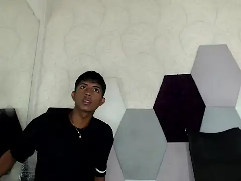 Snapshot of Mick_storm chatting on November 7, 2025, 6:52 pm Mick storm online show from November 7, 2025, 6:52 pm