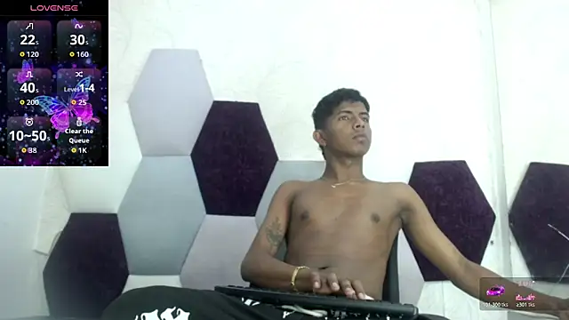 Snapshot of Mick_storm chatting on February 11, 2026, 1:05 pm Mick storm online show from February 11, 2026, 1:05 pm