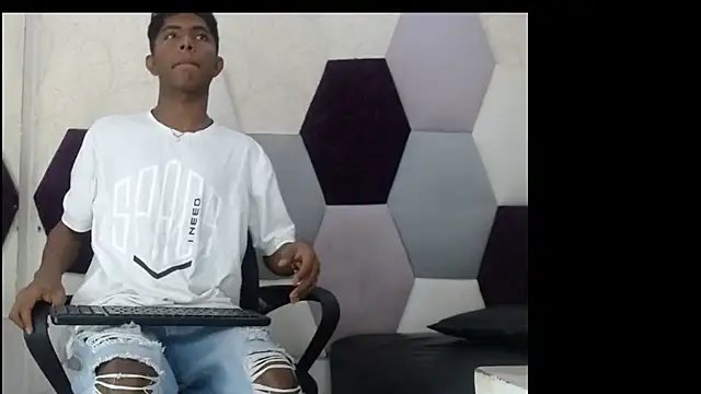 Snapshot of Mick_storm chatting on February 19, 2026, 6:59 pm Mick storm online show from February 19, 2026, 6:59 pm