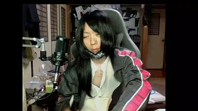 Snapshot of harinyanxxx chatting on October 26, 2025, 2:45 pm harinyanxxx online show from October 26, 2025, 2:45 pm