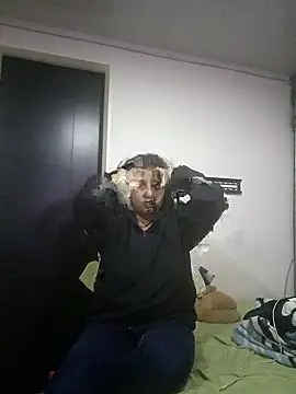 Snapshot of AddySweet chatting on November 21, 2025, 11:03 pm AddySweet online show from November 21, 2025, 11:03 pm