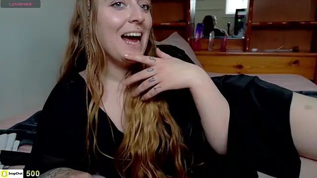 Pattyworld69 online show from April 14, 2026, 8:37 pm