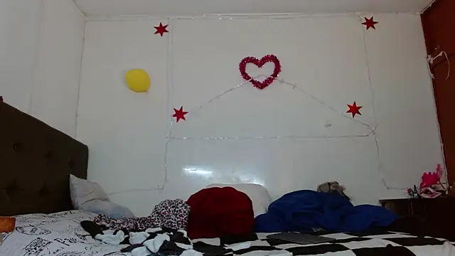 Snapshot of picante70_ chatting on October 22, 2025, 10:48 am picante70 online show from October 22, 2025, 10:48 am