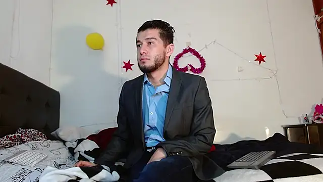 picante70  online show from November 15, 2025, 11:07 am