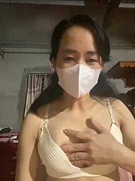 Snapshot of TranOanh999 chatting on October 28, 2025, 7:38 pm TranOanh999 online show from October 28, 2025, 7:38 pm