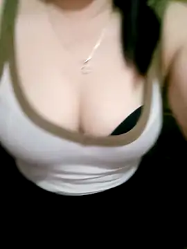 Snapshot of SansanCii chatting on February 14, 2026, 8:22 am SansanCii online show from February 14, 2026, 8:22 am