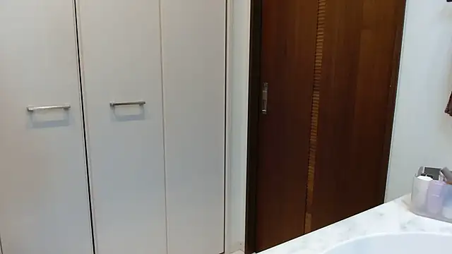  Ema ch online show from April 25, 2026, 9:12 pm