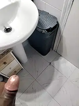 juanricox online show from October 17, 2025, 8:11 pm