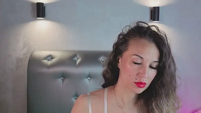 Jasmin Bridget online show from December 20, 2025, 1:02 am