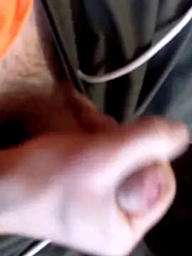 Snapshot of szabi1995 chatting on October 30, 2025, 2:07 pm szabi1995 online show from October 30, 2025, 2:07 pm