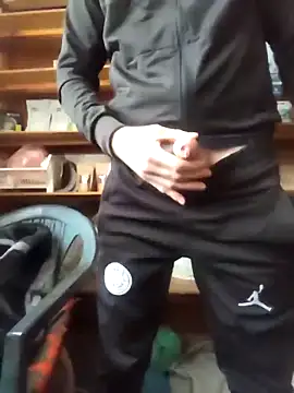 Snapshot of szabi1995 chatting on November 27, 2025, 11:45 am szabi1995 online show from November 27, 2025, 11:45 am