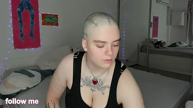 Snapshot of len_be chatting on November 6, 2025, 11:11 am len be online show from November 6, 2025, 11:11 am